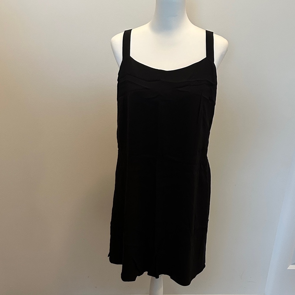 LOFT Plus Black Sleeveless Dress